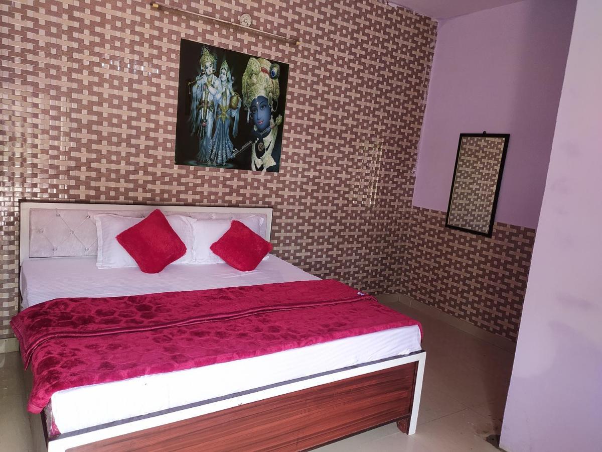Oyo 82476 Royal Garden Ghaziabad Eksteriør billede